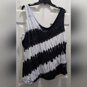 Terra & Sky Asymmetrical Black and White Tie Dye Tank Top 2x